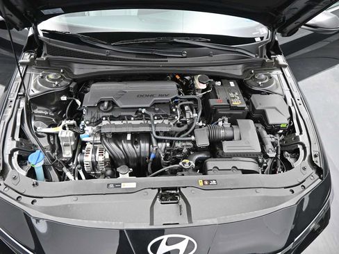New 2026 Hyundai Elantra Limited FWD image 26