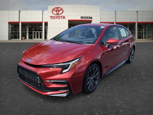 Certified 2025 Toyota Corolla SE FWD image 1