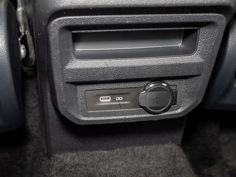 Used 2023 Volkswagen Tiguan SE FWD image 26