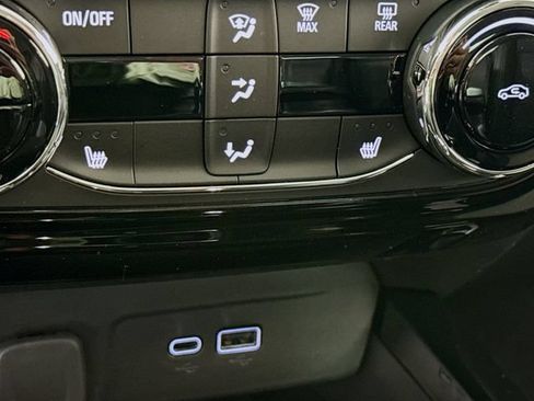 New 2026 Chevrolet Trax LT w/ Driver Confidence Package FWD image 21