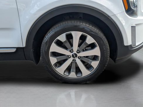 Certified 2022 Kia Telluride EX w/ EX Premium Package image 38
