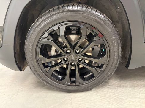 Used 2020 GMC Terrain SLE w/ Driver Convenience Package FWD image 21