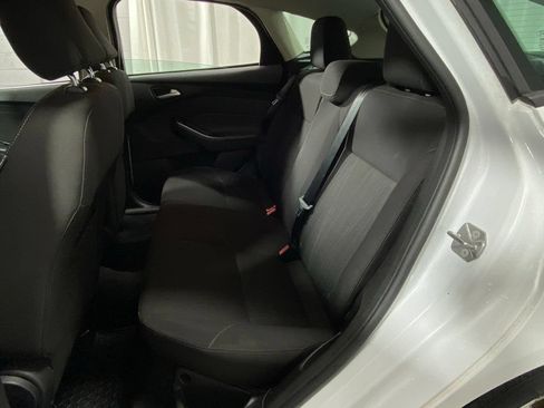Used 2015 Ford Focus SE FWD image 26