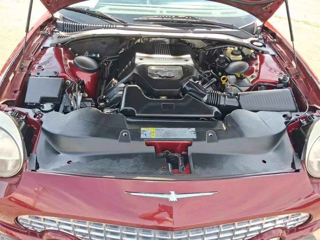 Used 2004 Ford Thunderbird RWD image 16
