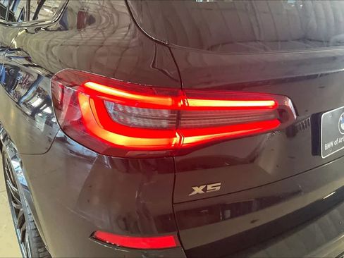 Used 2020 BMW X5 M50i w/ Executive Package AWD/4WD image 26