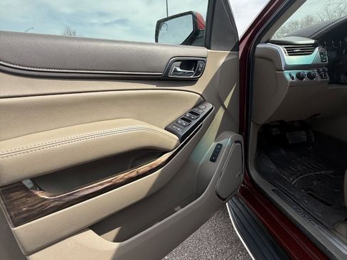 Used 2018 GMC Yukon SLT w/ Open Road Package image 13