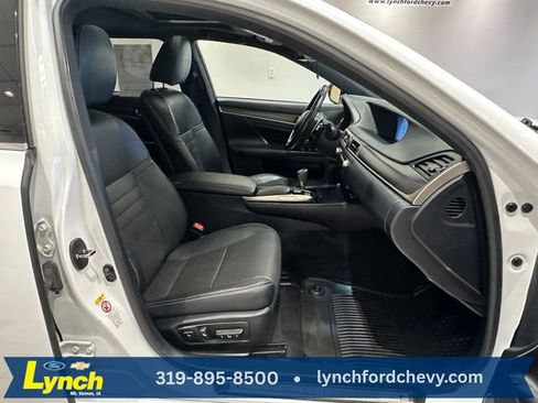Used 2019 Lexus GS 350 AWD image 9