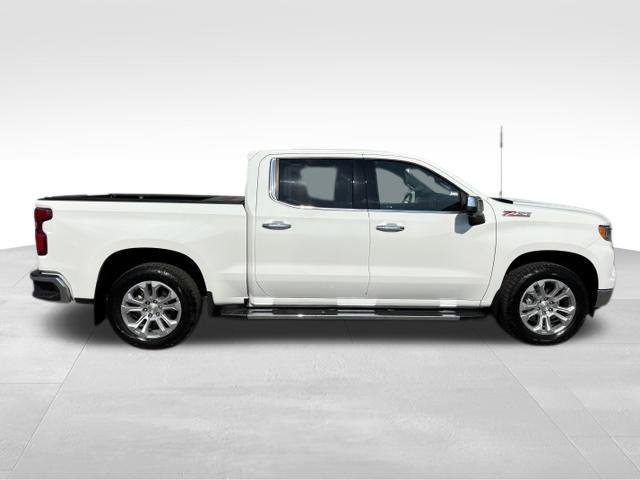 Used 2023 Chevrolet Silverado 1500 LTZ AWD/4WD image 9