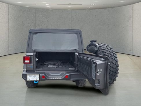 Used 2023 Jeep Wrangler Unlimited w/ Cold Weather Group AWD/4WD image 23