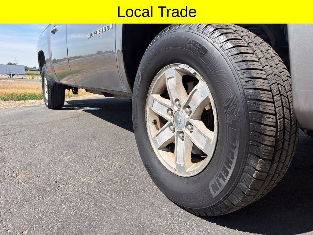 Used 2009 Chevrolet Silverado 1500 LT w/ Power Pack Plus AWD/4WD image 5
