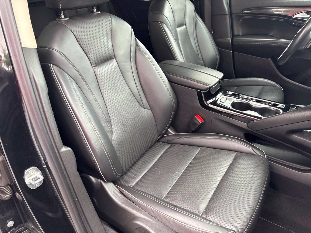 Used 2023 Buick Envision Essence FWD image 28