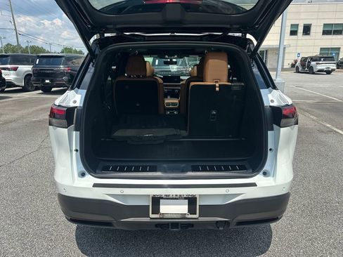 Used 2026 INFINITI QX60 Autograph w/ Dark Cargo Package AWD/4WD image 15