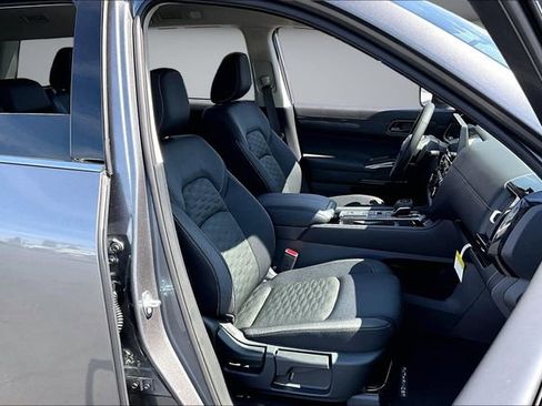 New 2026 Nissan Pathfinder SV FWD image 9
