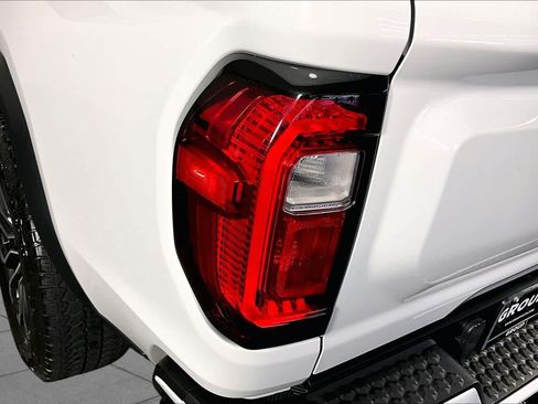 Used 2024 GMC Canyon Denali AWD/4WD image 27