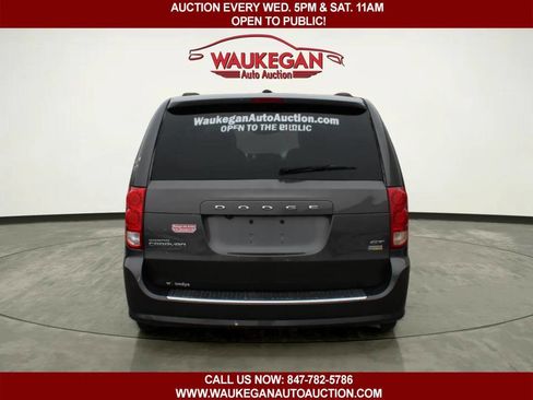 Used 2018 Dodge Grand Caravan GT image 5