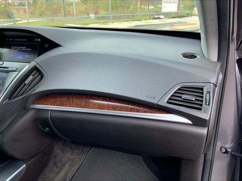 Used 2017 Acura MDX FWD image 17