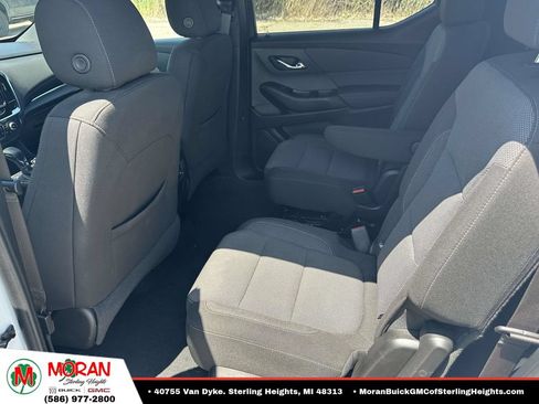 Certified 2023 Chevrolet Traverse LT FWD image 12