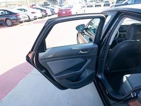 New 2026 Volkswagen Jetta SE image 12