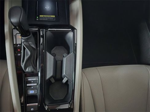 Used 2025 Honda Accord EX-L image 23