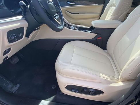 New 2026 Jeep Grand Cherokee L Limited w/ Limited Altitude Package image 13