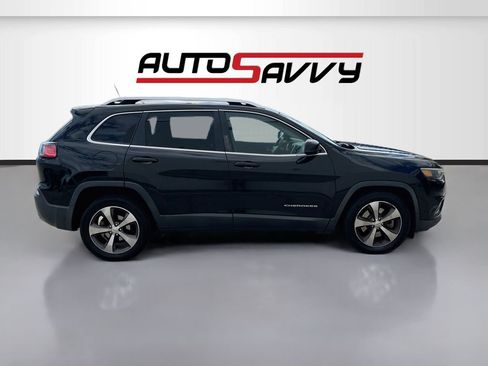 Used 2019 Jeep Cherokee Limited FWD image 8