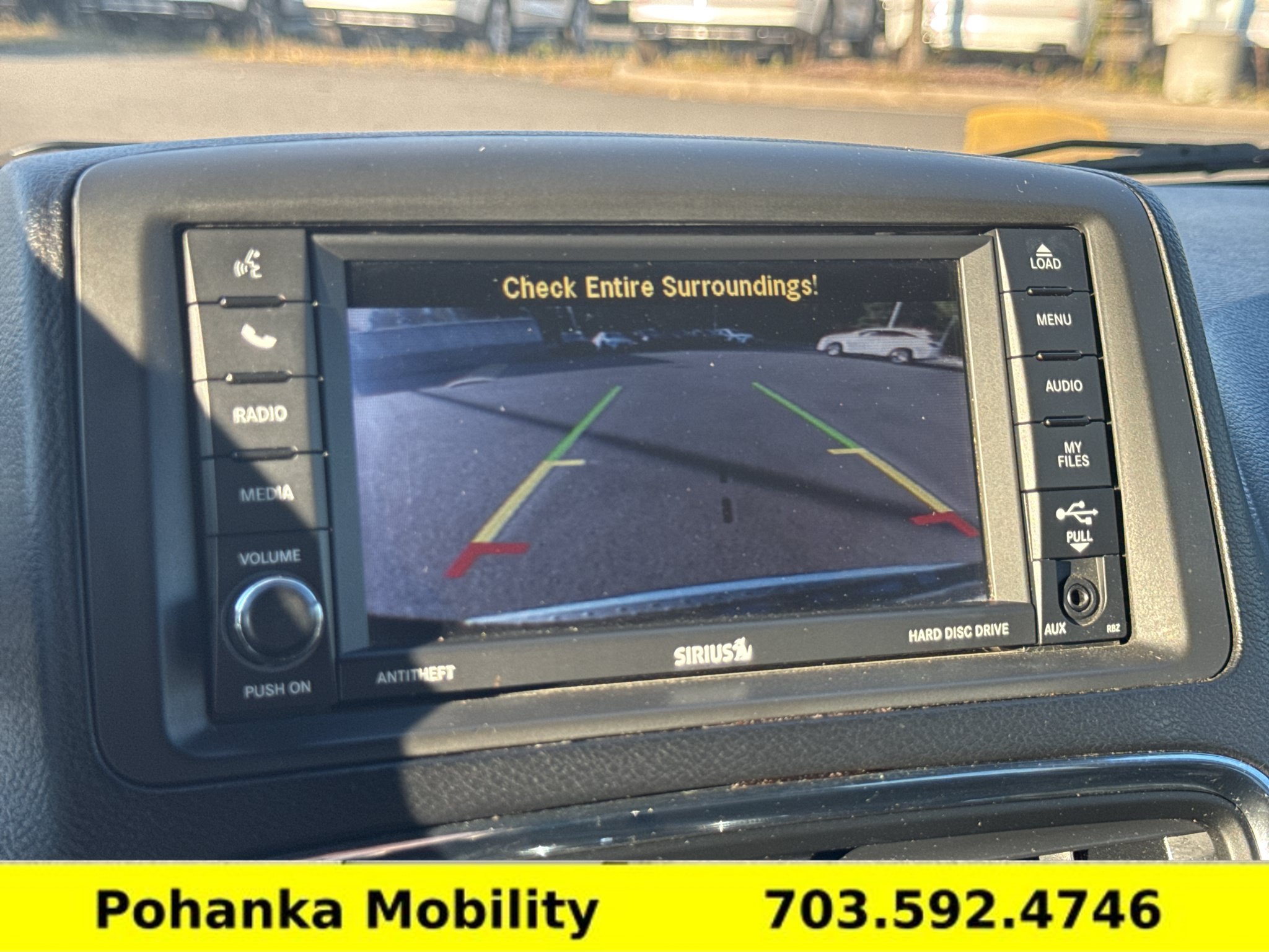 Used 2017 Dodge Grand Caravan SXT FWD image 4