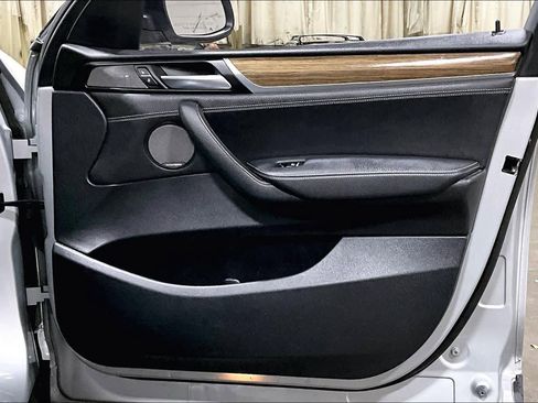 Used 2017 BMW X3 xDrive28i image 22