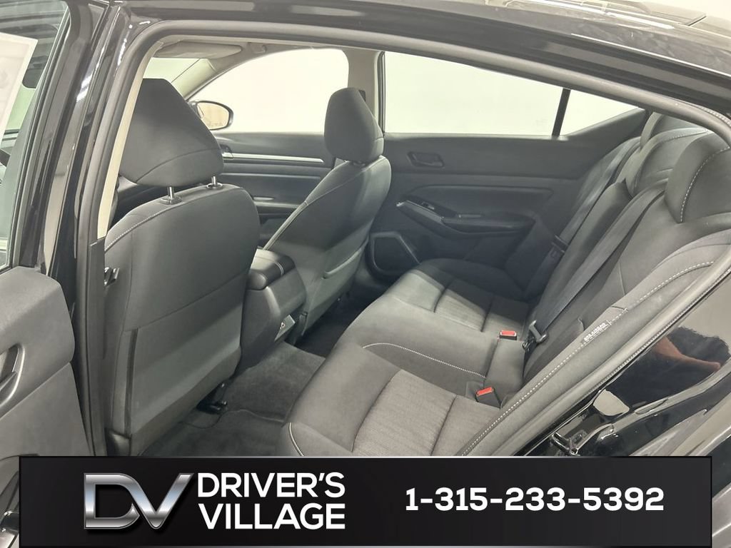 Used 2023 Nissan Altima 2.5 SV AWD/4WD image 19