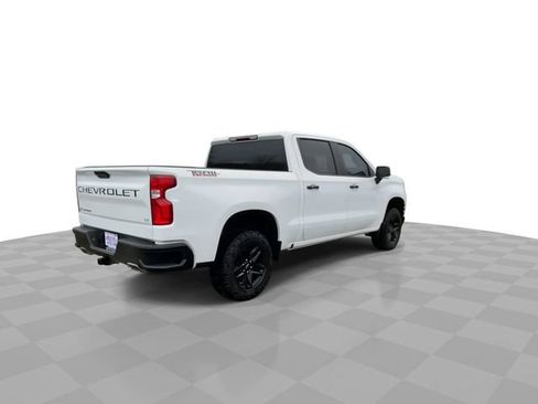 Used 2019 Chevrolet Silverado 1500 LT Trail Boss w/ Convenience Package image 2