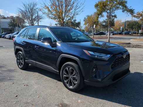 Certified 2022 Toyota RAV4 XLE Premium image 3