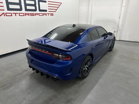 Used 2020 Dodge Charger R/T w/ Plus Group RWD image 8
