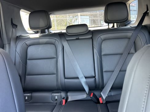 New 2027 GMC Terrain Elevation w/ Elevation Premium Package AWD/4WD image 28