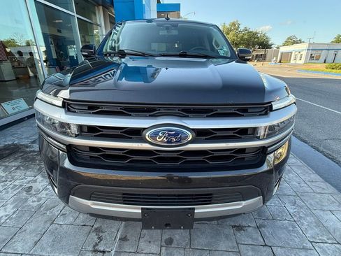 Used 2022 Ford Expedition Max XLT RWD image 5