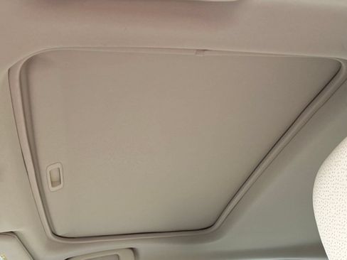 Used 2019 Toyota Avalon Limited w/ Advanced Safety Package FWD image 23