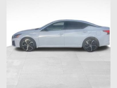 Used 2023 Nissan Altima 2.5 SR