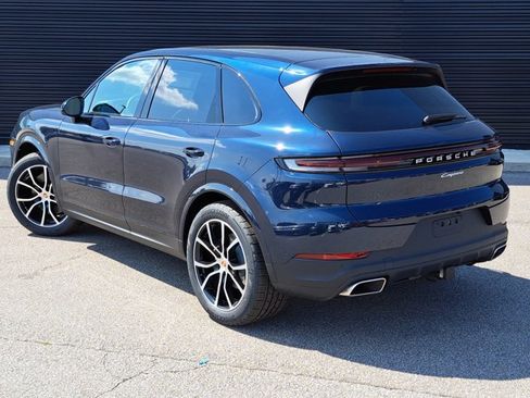 Used 2025 Porsche Cayenne image 3