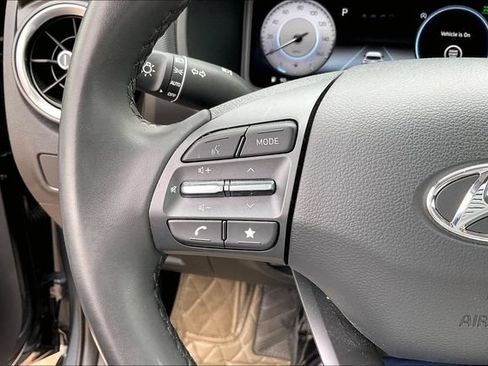 Used 2023 Hyundai Kona Limited AWD/4WD image 11