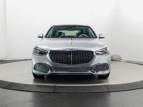 Used 2024 Mercedes-Benz Maybach S 680 4MATIC image 2