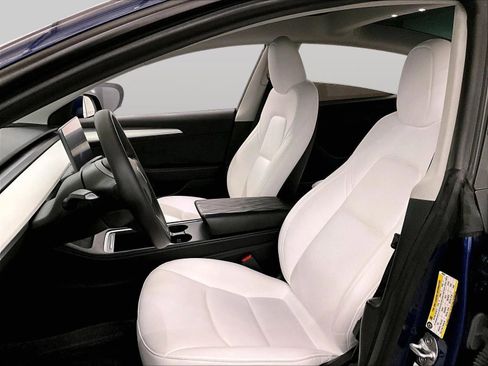 Used 2023 Tesla Model 3 Standard Range image 24