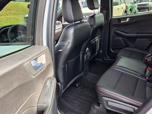 Certified 2025 Ford Escape ST-Line image 12