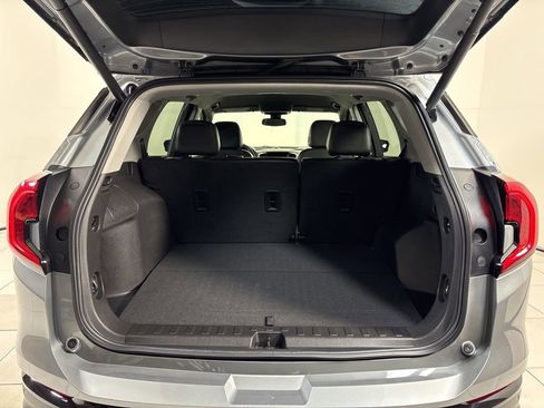 Used 2023 GMC Terrain SLT w/ Elevation Edition FWD image 27