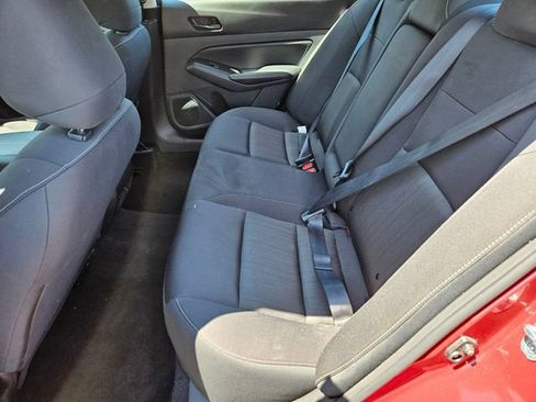 Used 2024 Nissan Altima 2.5 SV FWD image 6