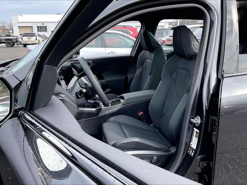 Used 2025 BMW X3 xDrive30i image 8