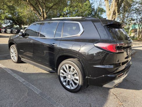Used 2024 GMC Acadia Denali w/ Super Cruise Package AWD/4WD image 3