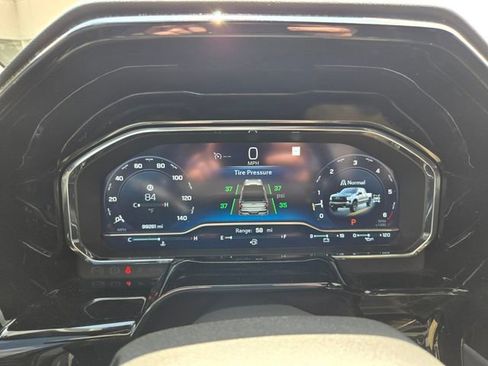 Used 2023 Chevrolet Silverado 1500 LT Trail Boss image 31