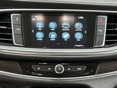 Used 2019 Buick Enclave Essence image 13