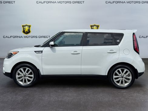 Used 2017 Kia Soul + w/ Audio Package FWD image 2