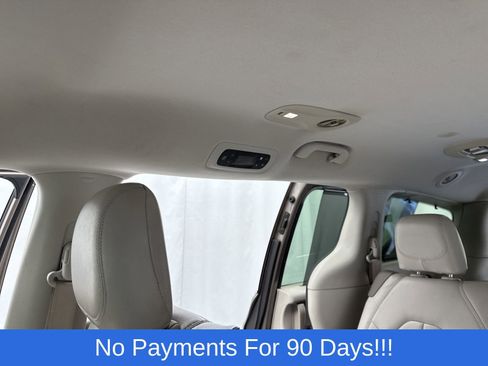 Used 2017 Chrysler Pacifica Touring-L image 23