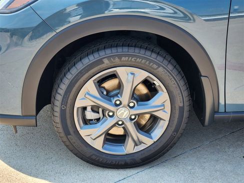 New 2026 Honda HR-V LX image 8