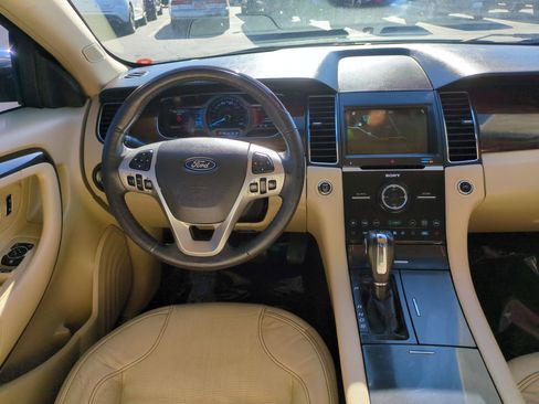 Used 2018 Ford Taurus Limited image 29
